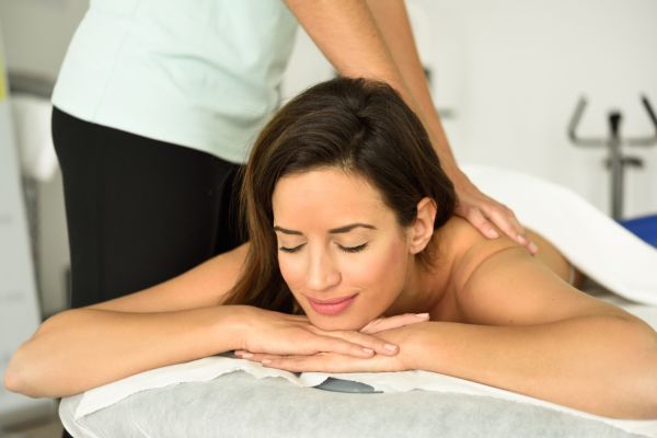 Autour de Castelnaudary, le massage vient directement chez vous